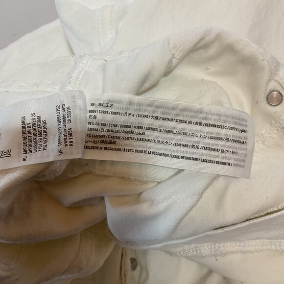 Abercrombie & Fitch The 90's Straight Ultra High Rise White Jeans Size 10 - Picture 5 of 7
